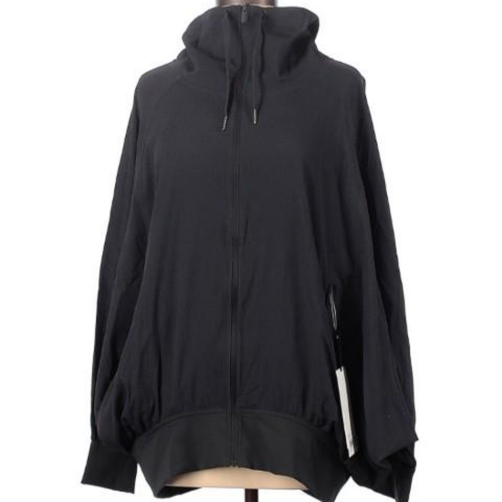 New Lululemon Dark Grey Bat Sleeve Quick Drying jacket Size 10
